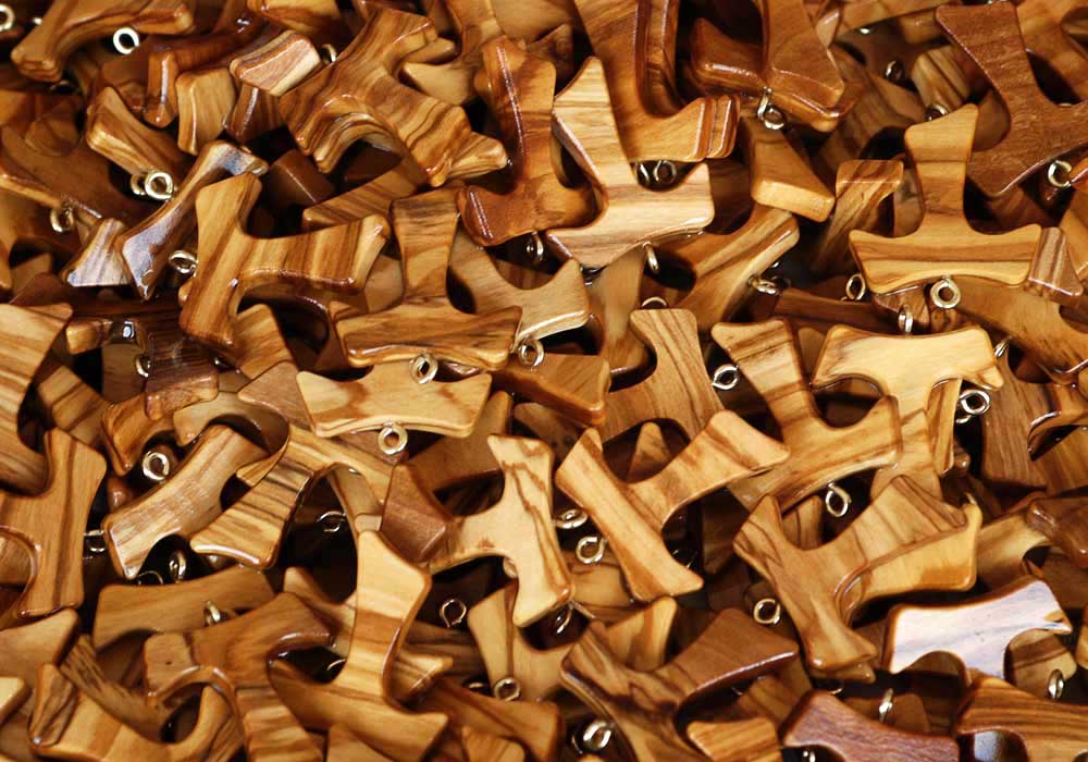 Tau in legno di ulivo prodotti da Meir Bastia Umbra (PG) Umbria Italy